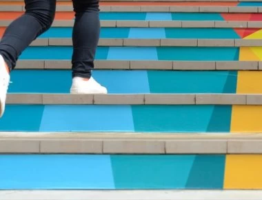 Λίγες σκάλες την ημέρα... τον γιατρό τον κάνουν πέρα- Πώς να βελτιώσετε την καρδιαγγειακή σας υγεία